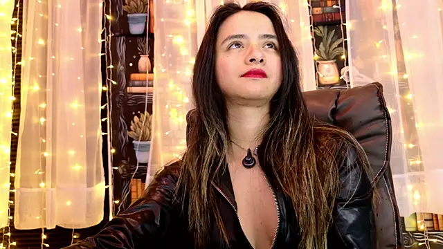 Snapshot of julietta___jackson chatting on 22, 7, 2026 julietta jackson online show from 22, 7, 2026