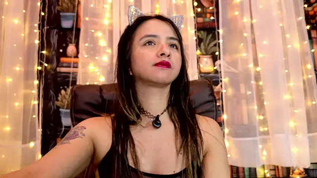 Snapshot of julietta___jackson chatting on 25, 7, 2026 julietta jackson online show from 25, 7, 2026
