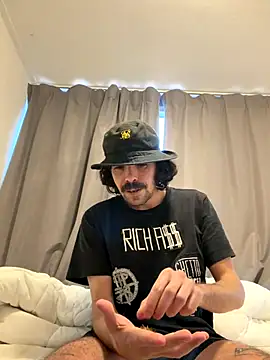 wolfwhite95 online show from 11, 11, 2025