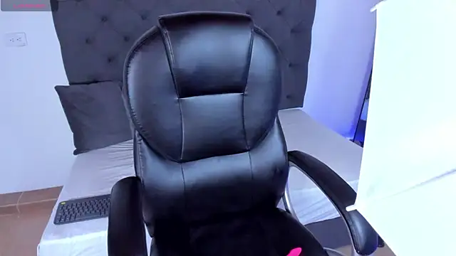 ninfomaria  online show from 6, 3, 2026