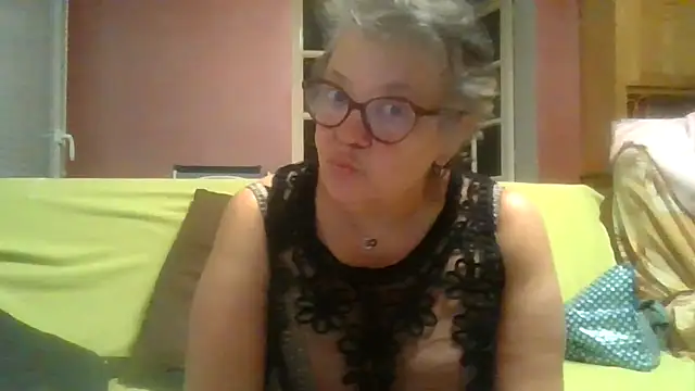 Vandeae44 online show from 30, 4, 2026