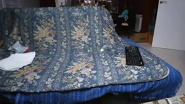 Snapshot of maduroguapo chatting on 4, 12, 2024 maduroguapo online show from 4, 12, 2024