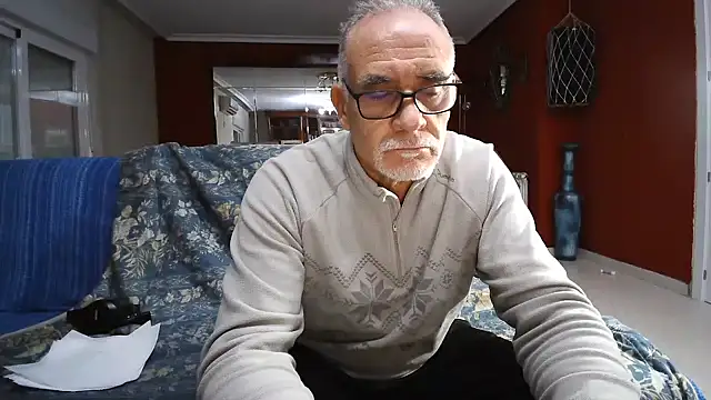 Snapshot of maduroguapo chatting on 8, 1, 2025 maduroguapo online show from 8, 1, 2025