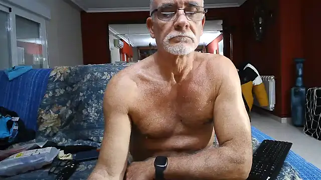 Snapshot of maduroguapo chatting on 13, 2, 2025 maduroguapo online show from 13, 2, 2025