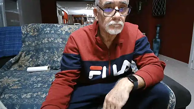 Snapshot of maduroguapo chatting on 20, 2, 2025 maduroguapo online show from 20, 2, 2025