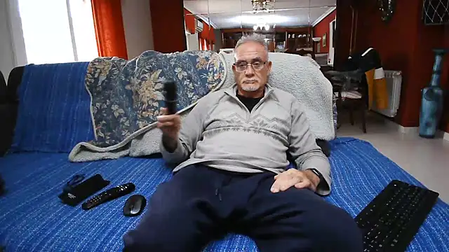 Snapshot of maduroguapo chatting on 13, 3, 2025 maduroguapo online show from 13, 3, 2025