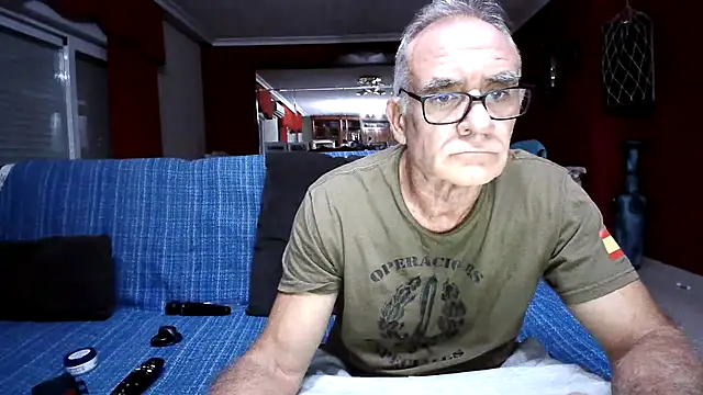 Snapshot of maduroguapo chatting on 23, 9, 2025 maduroguapo online show from 23, 9, 2025