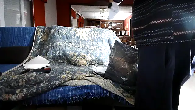 Snapshot of maduroguapo chatting on 4, 11, 2025 maduroguapo online show from 4, 11, 2025