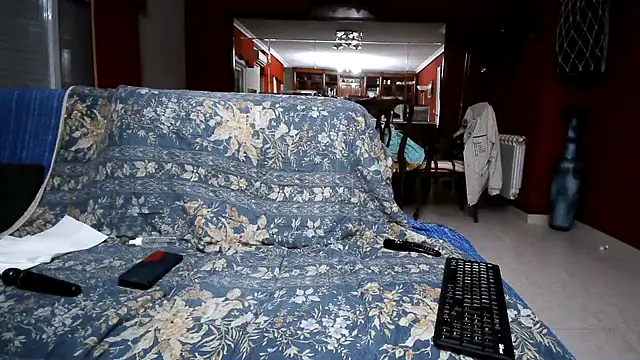 Snapshot of maduroguapo chatting on 5, 11, 2025 maduroguapo online show from 5, 11, 2025