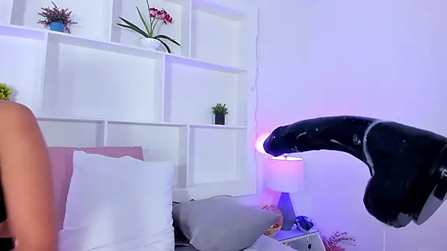 Jenifer Diaz online show from 11, 1, 2025