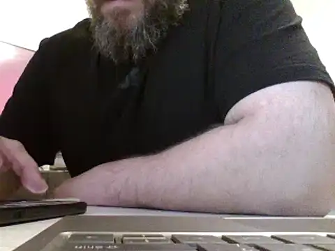Snapshot of FROL83 chatting on 14, 4, 2026 FROL83 online show from 14, 4, 2026
