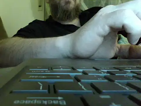 Snapshot of FROL83 chatting on 24, 4, 2026 FROL83 online show from 24, 4, 2026