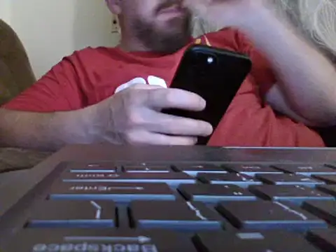 Snapshot of FROL83 chatting on 20, 5, 2026 FROL83 online show from 20, 5, 2026