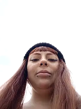 madelaine- online show from 26, 2, 2025