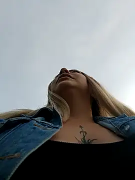 madelaine- online show from 11, 9, 2025