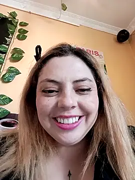 Snapshot of madelaine- chatting on 30, 4, 2026 madelaine- online show from 30, 4, 2026