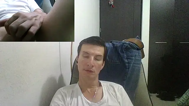 Snapshot of fieryloves chatting on 4, 2, 2025 fieryloves online show from 4, 2, 2025