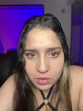 Snapshot of valentina_jonnes1 chatting on 22, 3, 2025 valentina jonnes1 online show from 22, 3, 2025