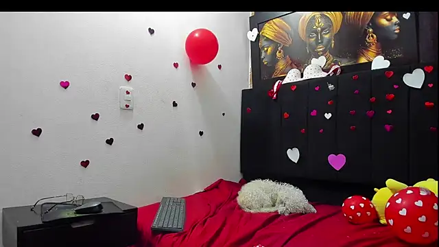 Evaaross 2345 online show from 14, 2, 2026