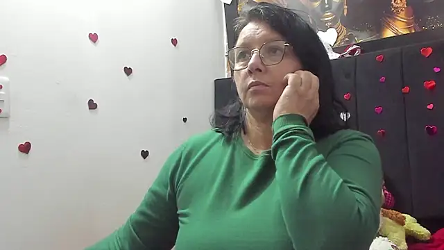 Snapshot of Evaaross_2345 chatting on 16, 3, 2026 Evaaross 2345 online show from 16, 3, 2026