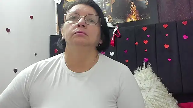 Snapshot of Evaaross_2345 chatting on 23, 3, 2026 Evaaross 2345 online show from 23, 3, 2026