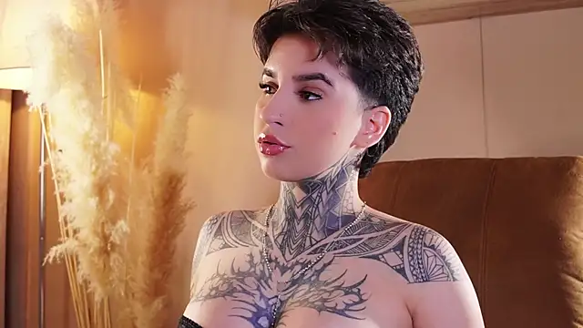 Snapshot of AliceShazaham_ chatting on 14, 5, 2026 AliceShazaham online show from 14, 5, 2026
