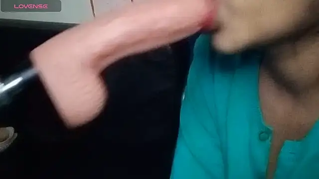 Snapshot of Sheela_oshovadi chatting on 19, 3, 2025 Sheela oshovadi online show from 19, 3, 2025