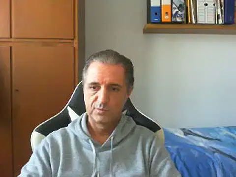 Snapshot of lliuk70mi chatting on 23, 12, 2024 lliuk70mi online show from 23, 12, 2024