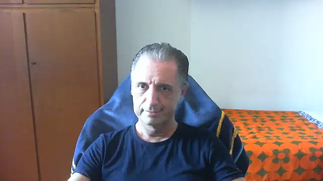 Snapshot of lliuk70mi chatting on 25, 5, 2026 lliuk70mi online show from 25, 5, 2026
