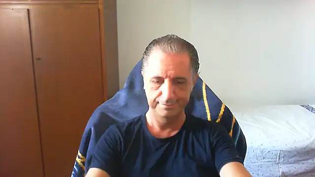 Snapshot of lliuk70mi chatting on 31, 5, 2026 lliuk70mi online show from 31, 5, 2026