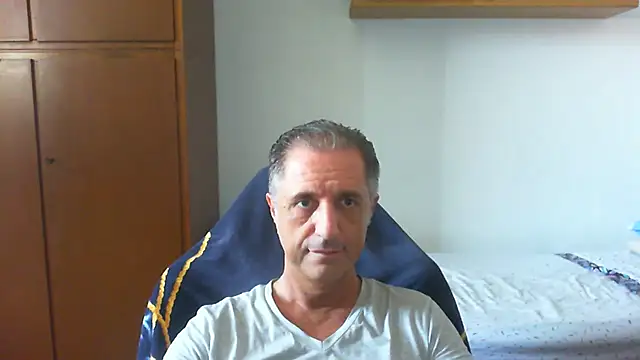 Snapshot of lliuk70mi chatting on 26, 6, 2026 lliuk70mi online show from 26, 6, 2026