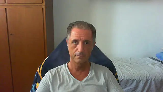 Snapshot of lliuk70mi chatting on 10, 7, 2026 lliuk70mi online show from 10, 7, 2026