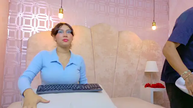 Annyeli online show from 11, 4, 2026