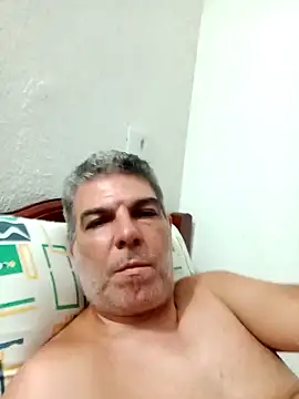 Snapshot of pgrosso chatting on 28, 2, 2025 pgrosso online show from 28, 2, 2025