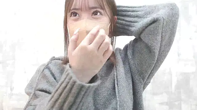 Snapshot of LOVE_MOMO_LOVE chatting on 5, 1, 2025 LOVE MOMO LOVE online show from 5, 1, 2025