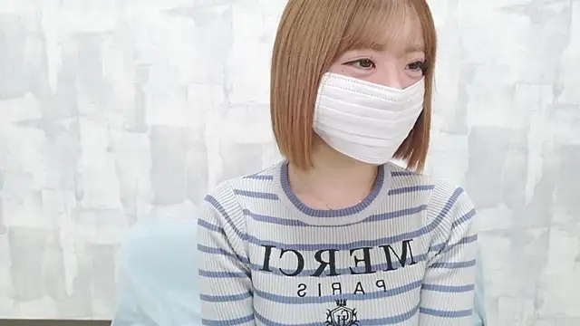 LOVE MOMO LOVE online show from 5, 4, 2026