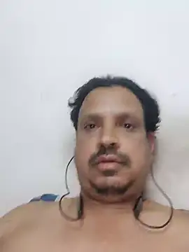 Snapshot of Raj1043 chatting on 4, 1, 2025 Raj1043 online show from 4, 1, 2025