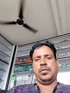 Snapshot of Raj1043 chatting on 1, 11, 2025 Raj1043 online show from 1, 11, 2025