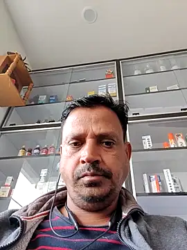 Snapshot of Raj1043 chatting on 20, 11, 2025 Raj1043 online show from 20, 11, 2025