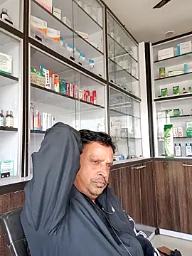 Snapshot of Raj1043 chatting on 2, 12, 2025 Raj1043 online show from 2, 12, 2025