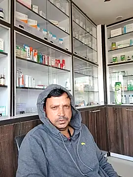 Snapshot of Raj1043 chatting on 5, 12, 2025 Raj1043 online show from 5, 12, 2025