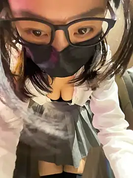 Snapshot of syy9999 chatting on 12, 3, 2025 syy9999 online show from 12, 3, 2025