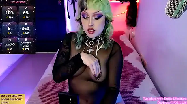 Snapshot of rosse_ivy chatting on 8, 3, 2025 rosse ivy online show from 8, 3, 2025