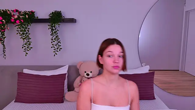 Snapshot of DanaLoved chatting on 27, 2, 2025 DanaLoved online show from 27, 2, 2025