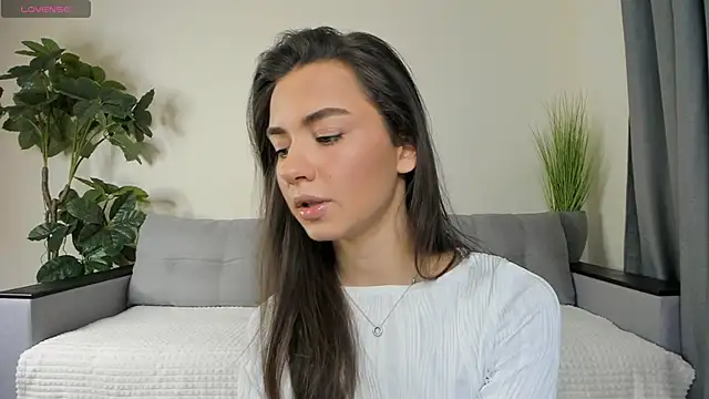 NicoleLuv online show from 13, 12, 2024