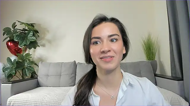 NicoleLuv online show from 6, 3, 2025