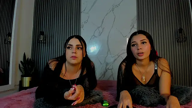 Snapshot of caliope_coralki chatting on 11, 3, 2025 caliope coralki online show from 11, 3, 2025