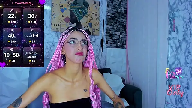 Queen Cuarxxo online show from 11, 4, 2026