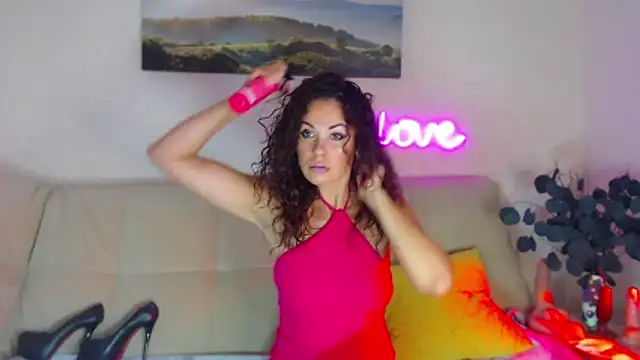 Snapshot of MariaModel chatting on 21, 10, 2025 MariaModel online show from 21, 10, 2025