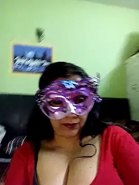 Snapshot of DesiMuffin chatting on 7, 12, 2024 DesiMuffin online show from 7, 12, 2024